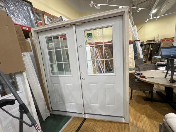 CCIN101 - 72X80 FRONT DOOR RIGHT HAND WITH WINDOWS