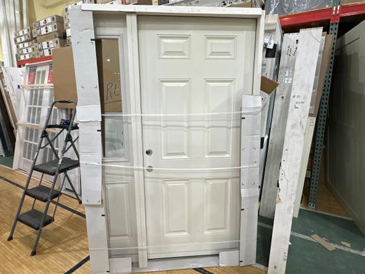 CCIN105 - 52X80 FRONT DOOR RIGHT HAND WITH SIDELITE